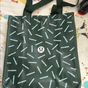Lululemon Green Tote Bag